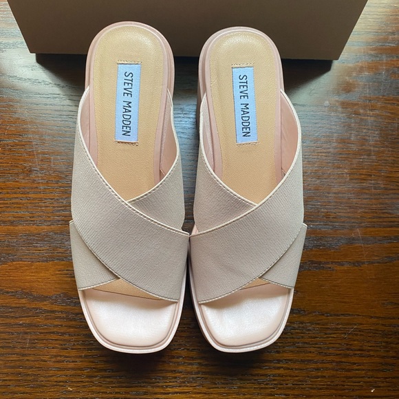 Never Worn Steve Madden SMASH Sandals- size 7 - Picture 2 of 8